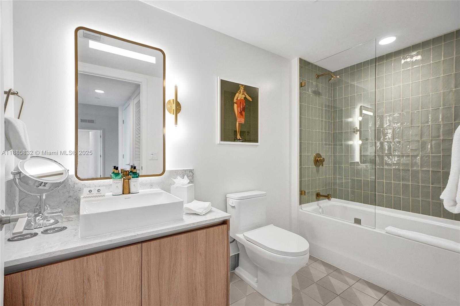 Small Image of 159 NORTH EAST 6TH ST #3302, Miami Number 26