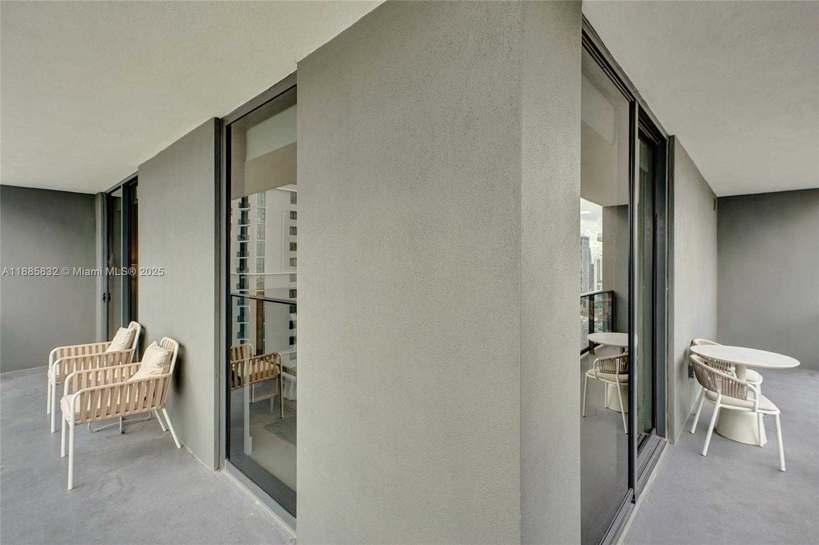 Small Image of 159 NORTH EAST 6TH ST #3302, Miami Number 40