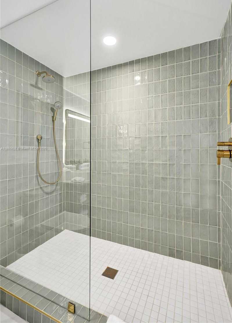 Small Image of 159 NORTH EAST 6TH ST #3302, Miami Number 44
