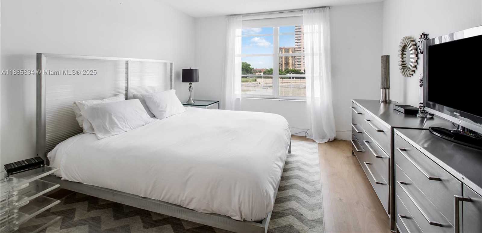 Small Image of 230 174TH ST #414, Sunny Isles Beach Number 10