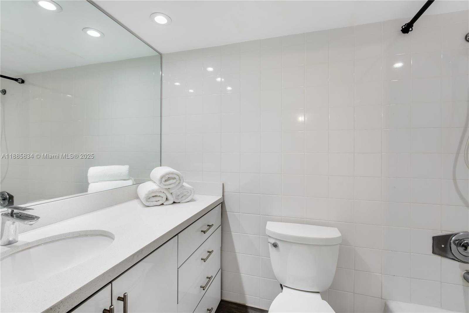 Small Image of 230 174TH ST #414, Sunny Isles Beach Number 11