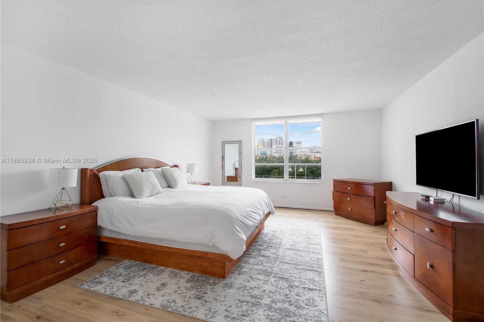Small Image of 230 174TH ST #414, Sunny Isles Beach Number 5