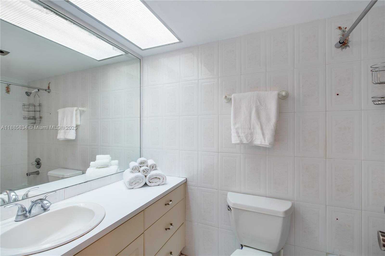 Small Image of 230 174TH ST #414, Sunny Isles Beach Number 7