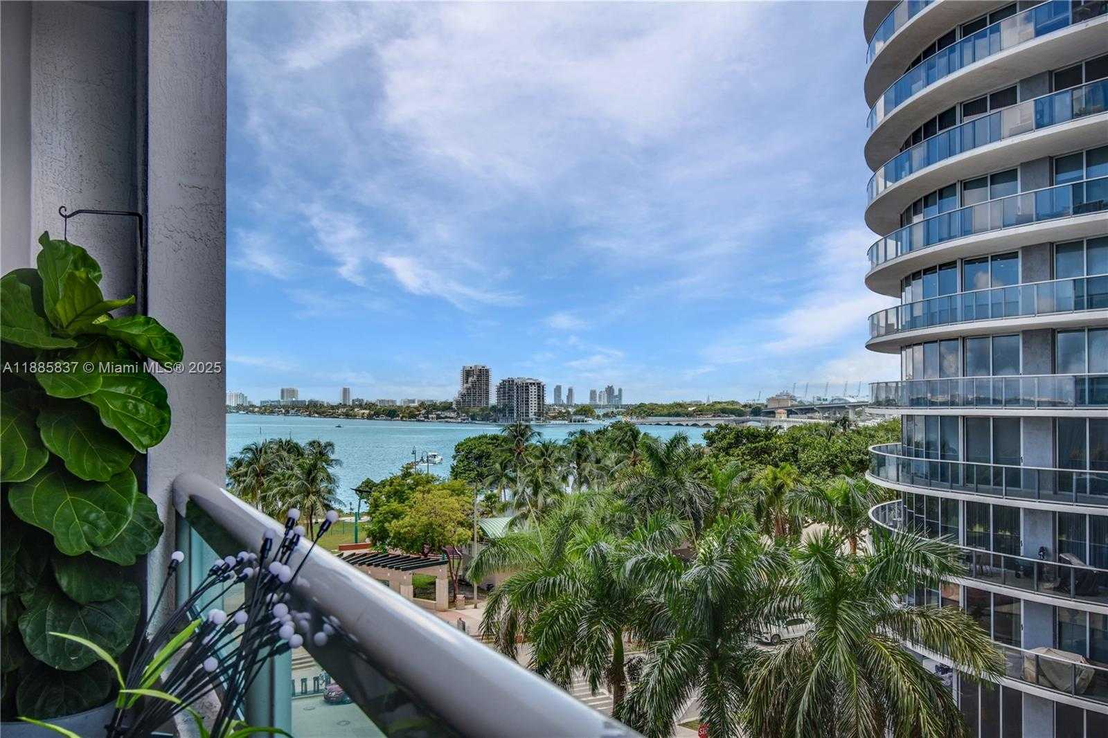 Small Image of 1800 NORTH BAYSHORE DR #512, Miami Number 28