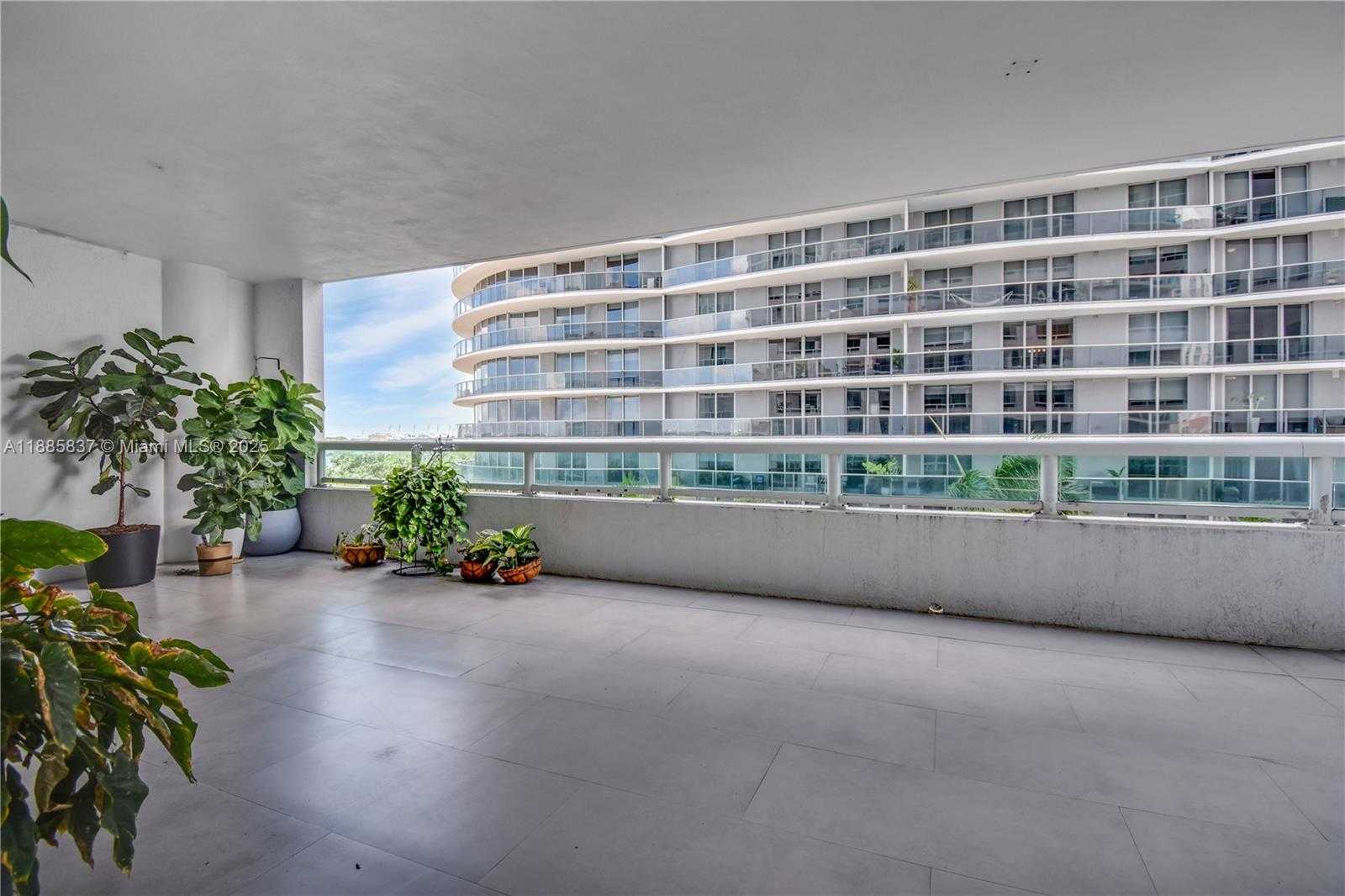 Small Image of 1800 NORTH BAYSHORE DR #512, Miami Number 30