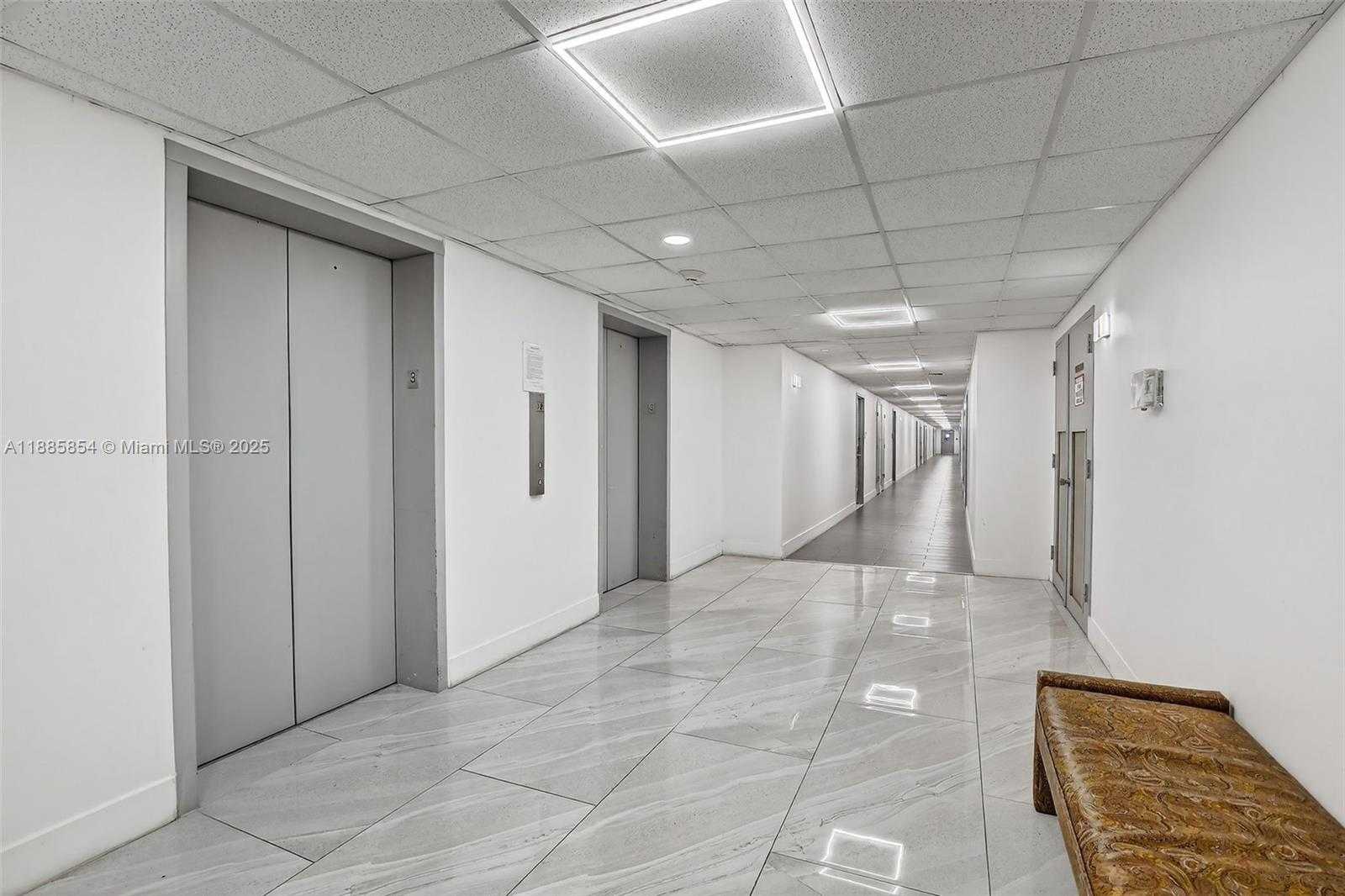Small Image of 4200 HILLCREST DR #308, Hollywood Number 18