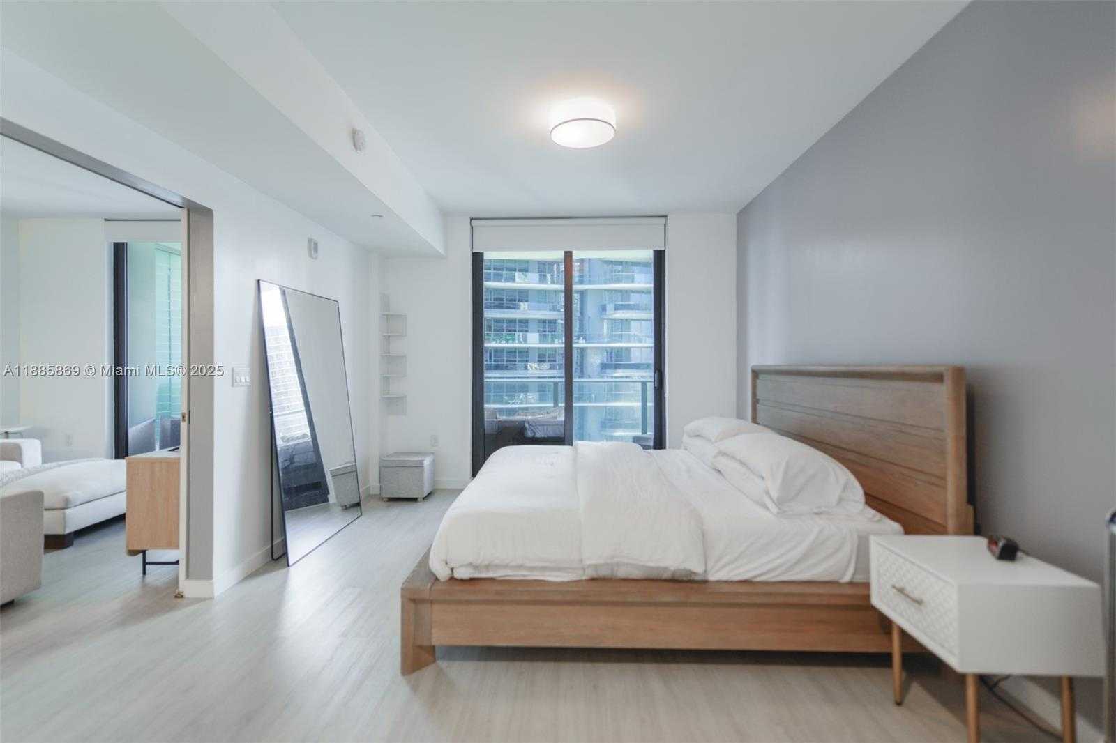 Small Image of 1010 BRICKELL AVE #3608, Miami Number 11