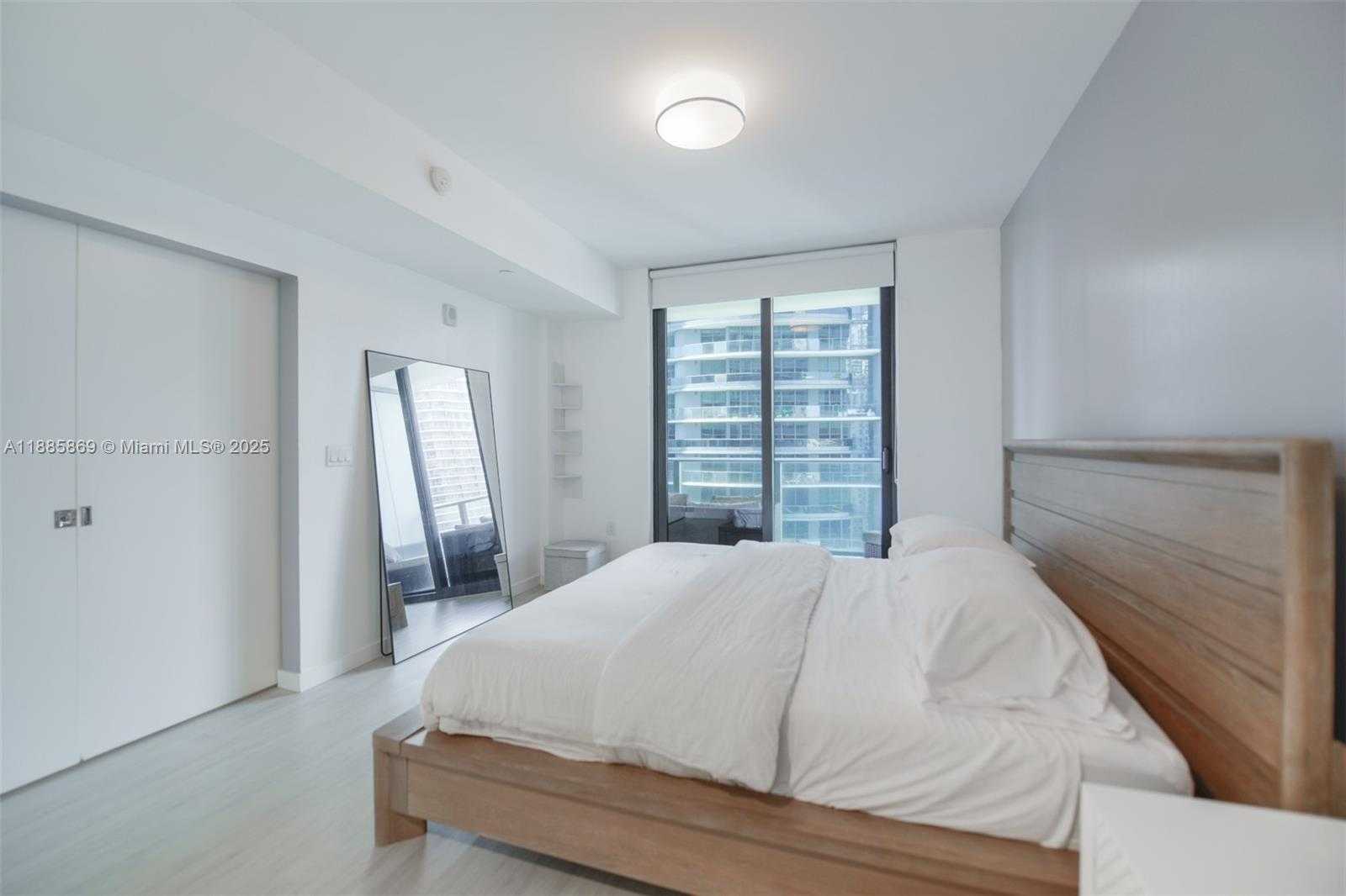 Small Image of 1010 BRICKELL AVE #3608, Miami Number 12