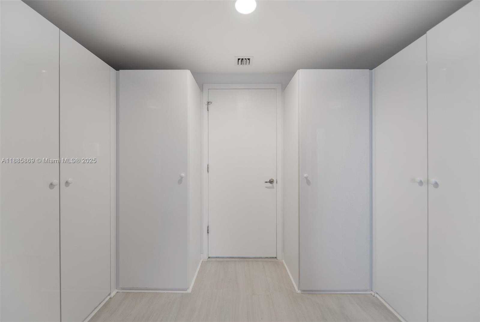 Small Image of 1010 BRICKELL AVE #3608, Miami Number 15
