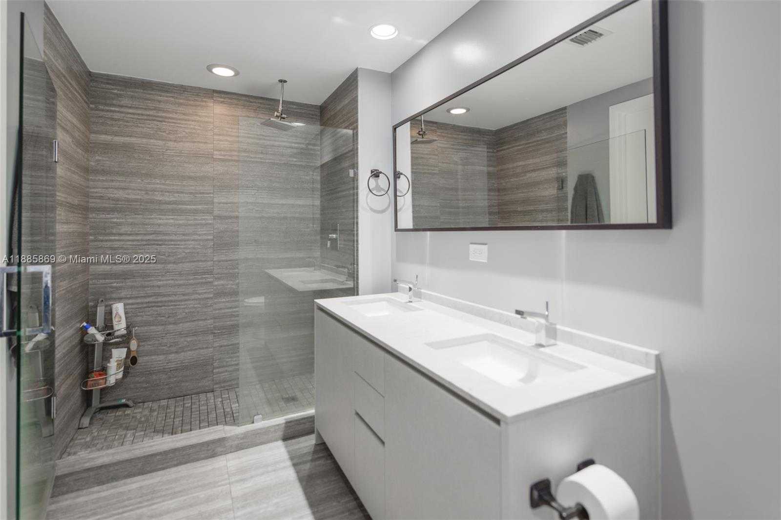 Small Image of 1010 BRICKELL AVE #3608, Miami Number 16