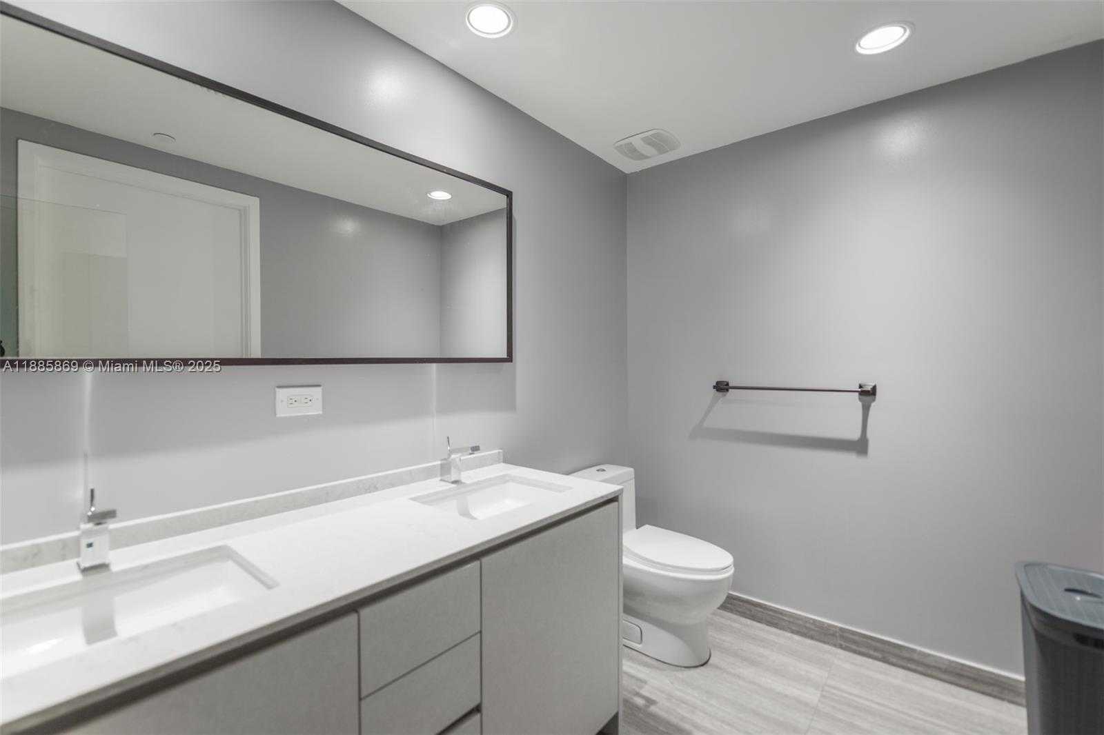 Small Image of 1010 BRICKELL AVE #3608, Miami Number 17