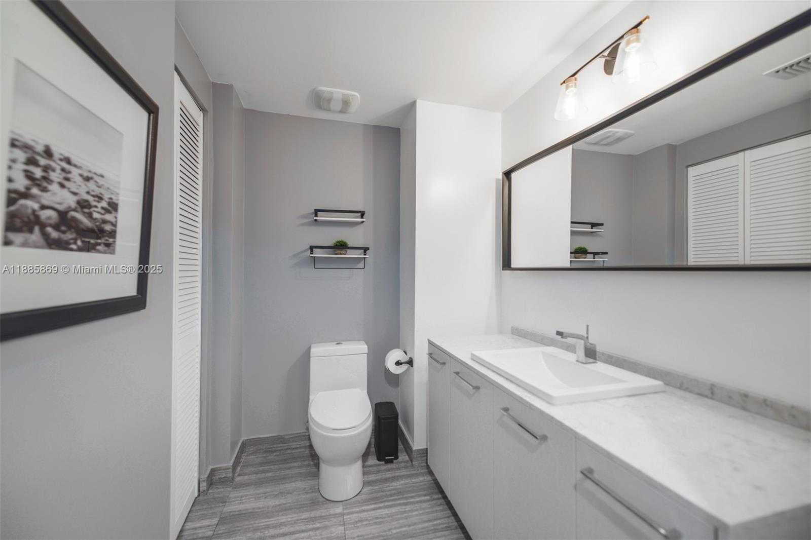 Small Image of 1010 BRICKELL AVE #3608, Miami Number 19