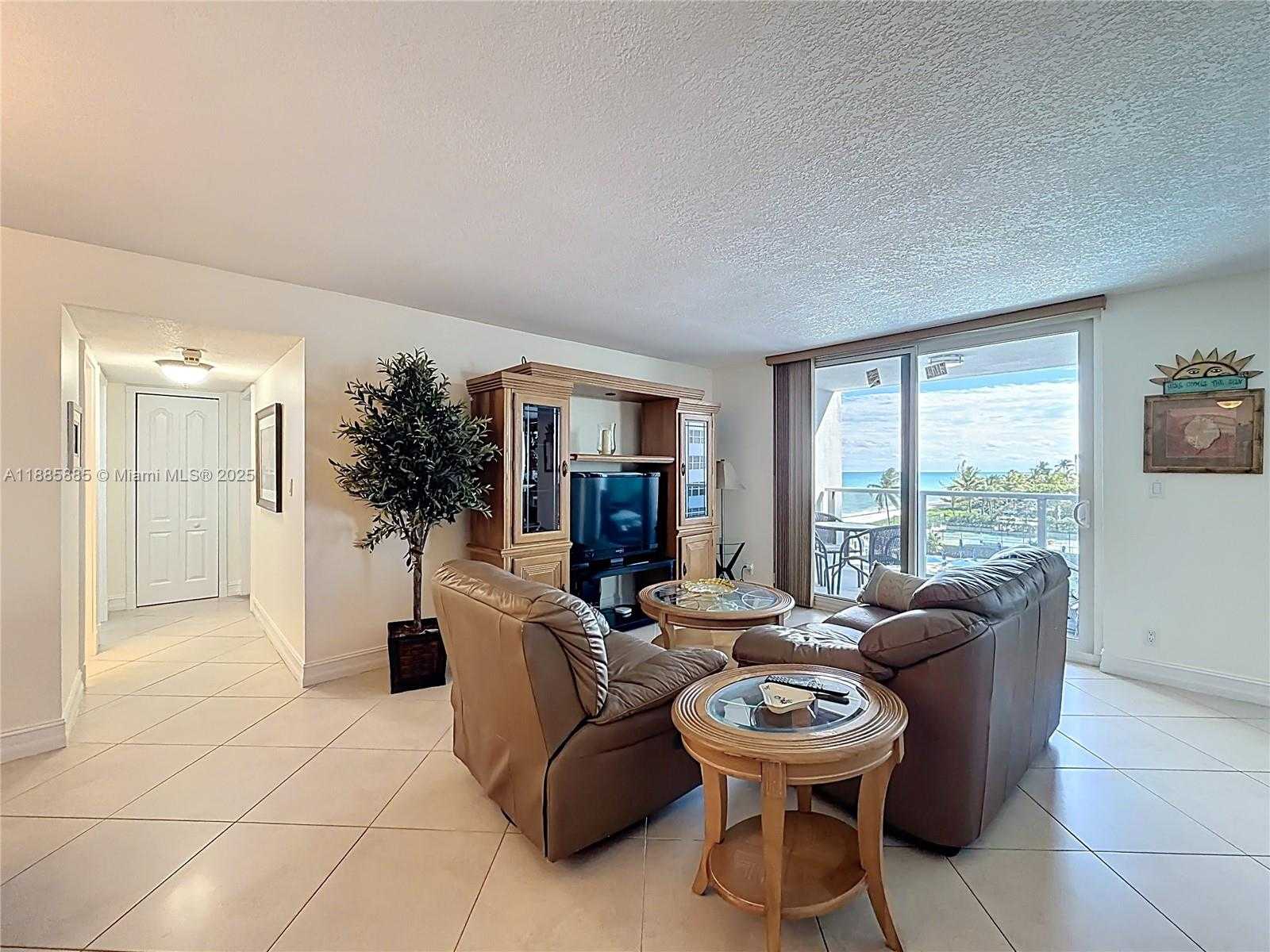 Small Image of 1890 SOUTH OCEAN DR #504, Hallandale Beach Number 21