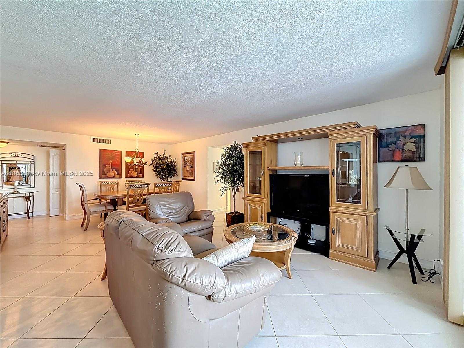 Small Image of 1890 SOUTH OCEAN DR #504, Hallandale Beach Number 23