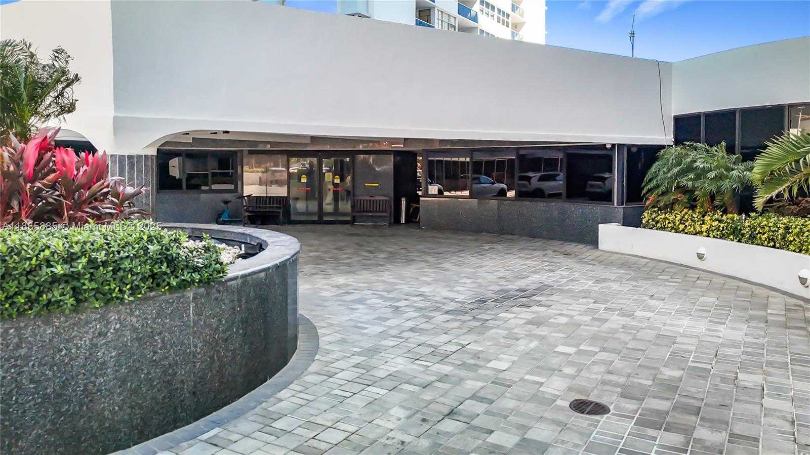 Small Image of 1890 SOUTH OCEAN DR #504, Hallandale Beach Number 9