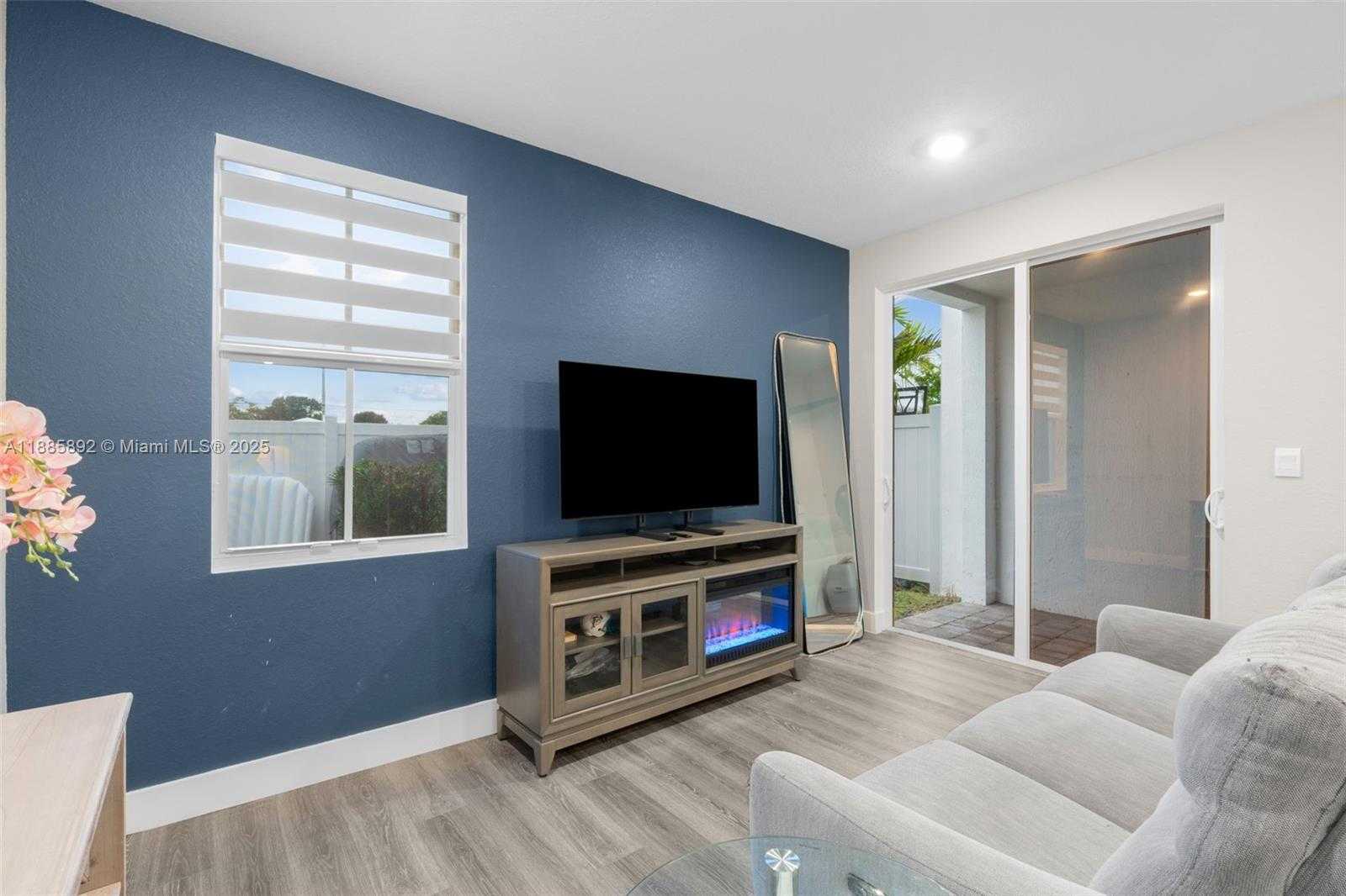 Small Image of 110 SOUTH WEST 171ST WAY, Pembroke Pines Number 12