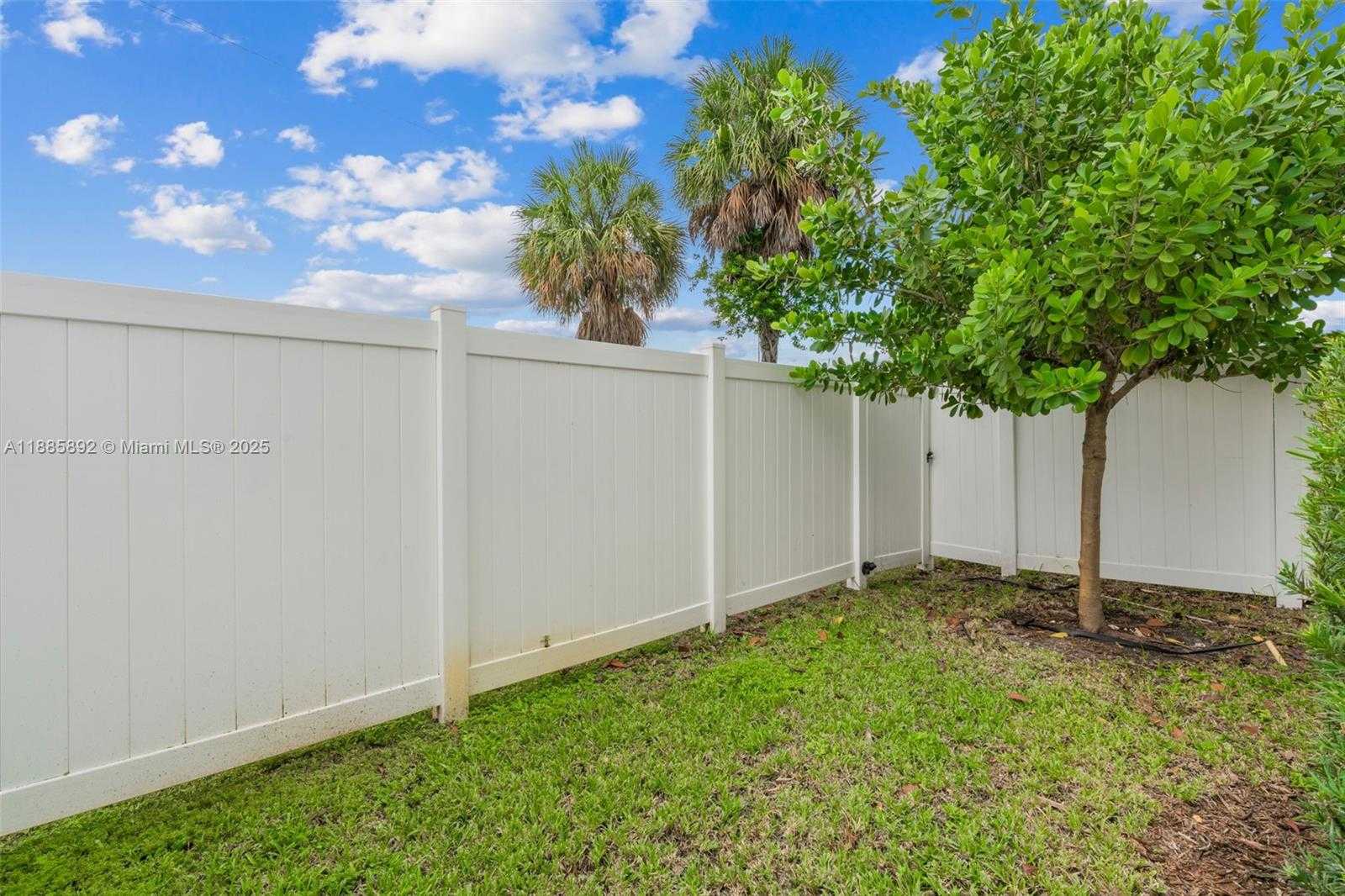 Small Image of 110 SOUTH WEST 171ST WAY, Pembroke Pines Number 17