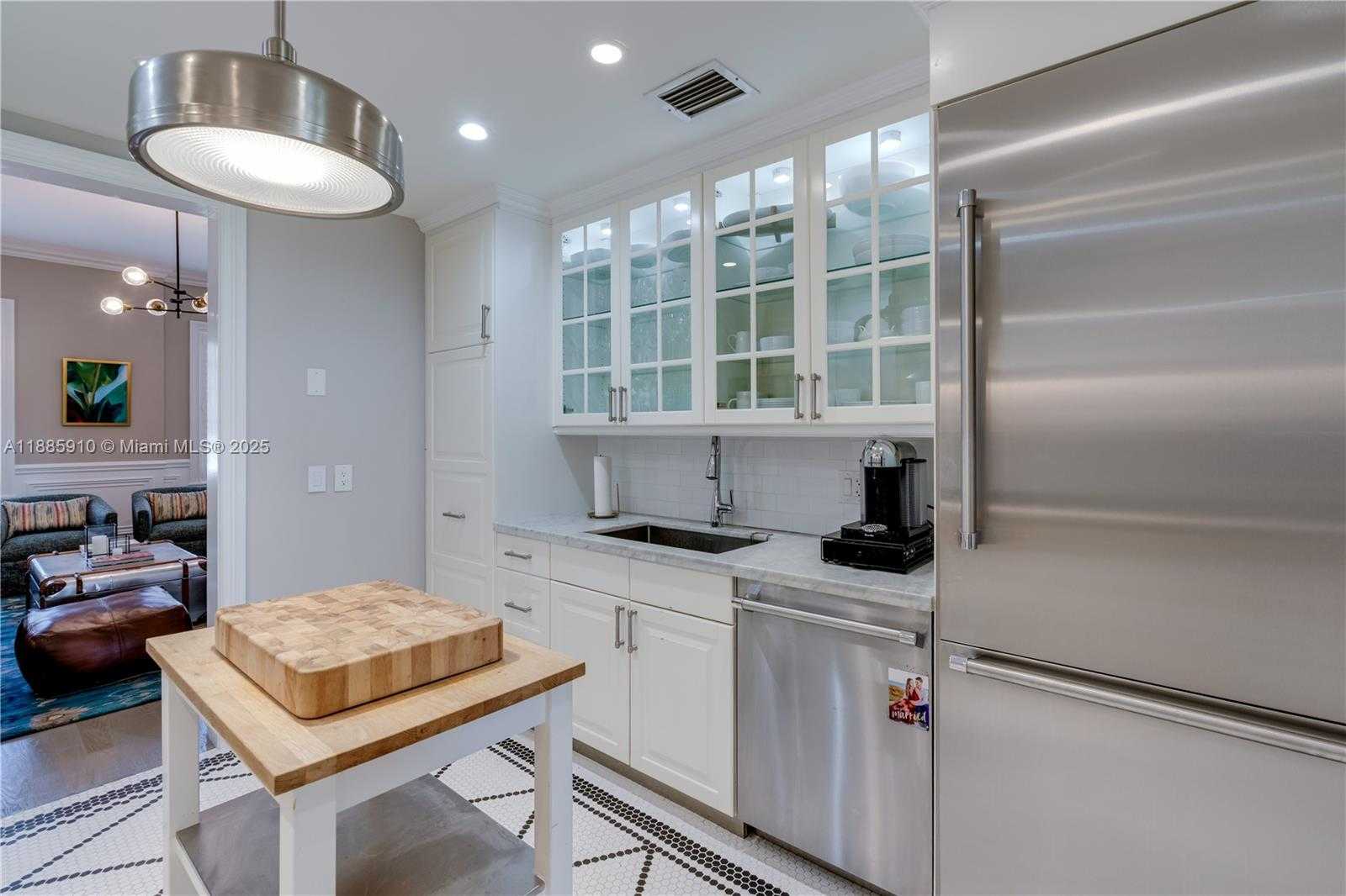 Small Image of 1133 CAMPO SANO AVE #2, Coral Gables Number 12