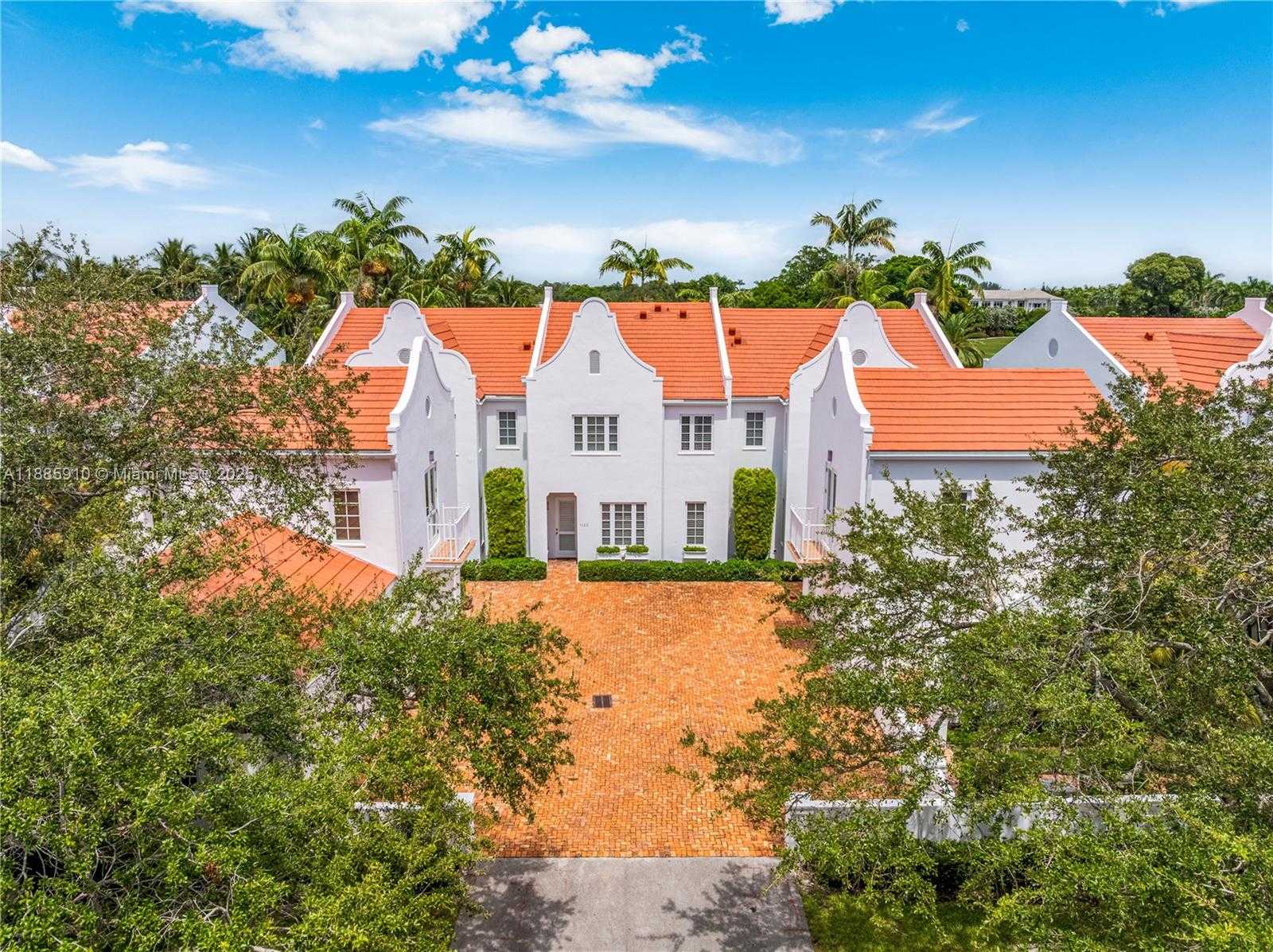 Small Image of 1133 CAMPO SANO AVE #2, Coral Gables Number 2