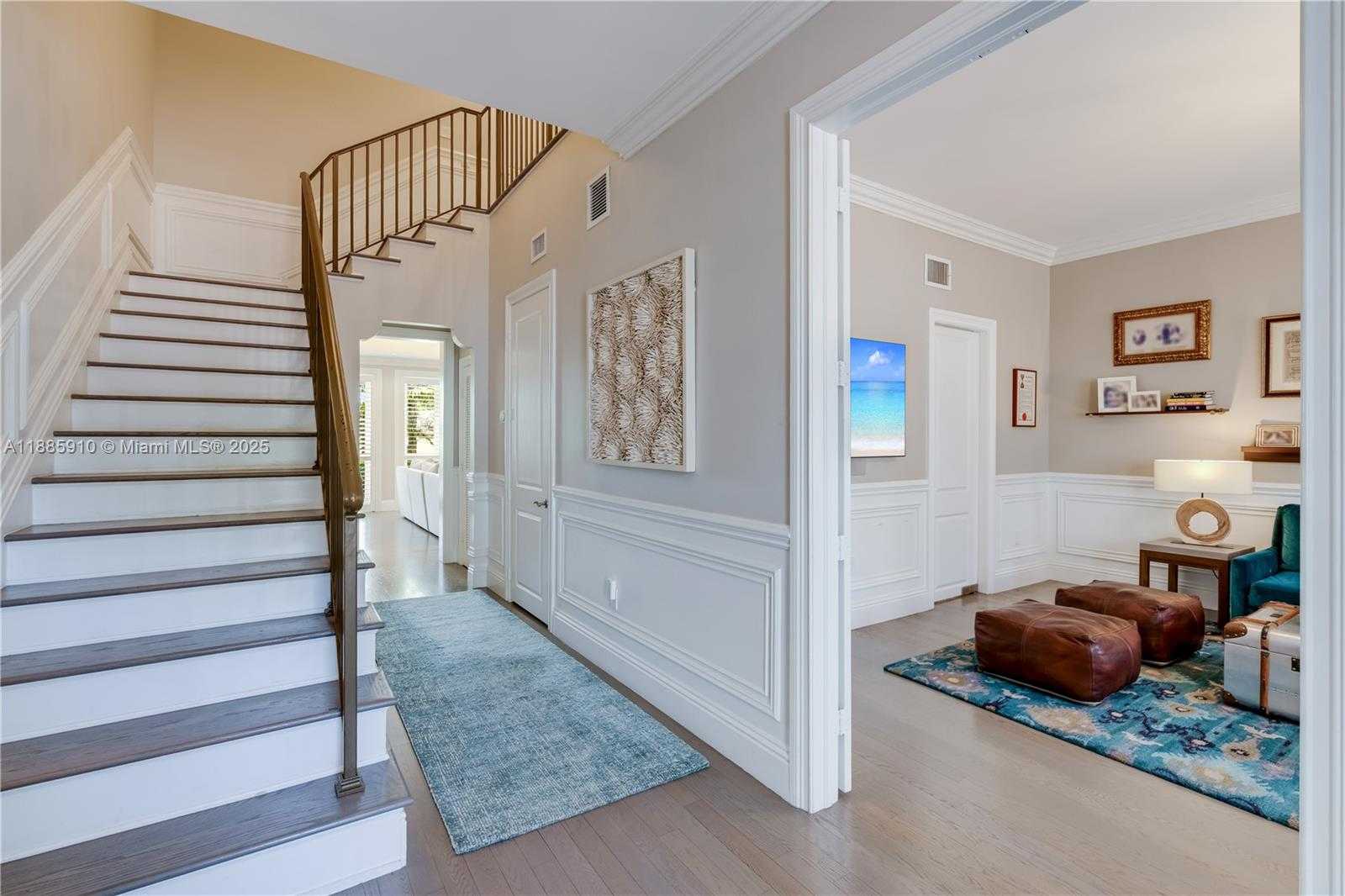 Small Image of 1133 CAMPO SANO AVE #2, Coral Gables Number 6