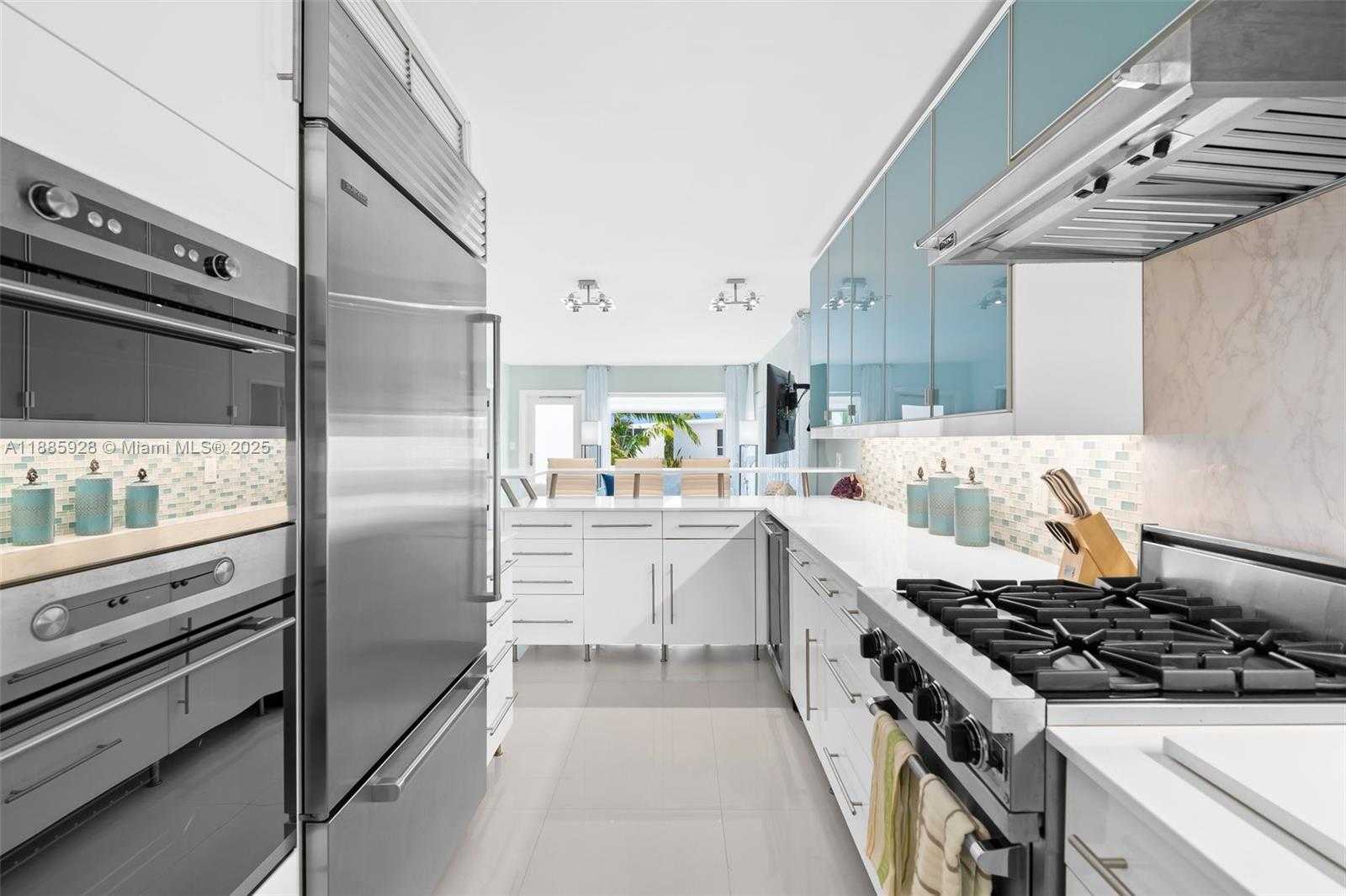 Small Image of 3073 HARBOUR DRIVE #15, Fort Lauderdale Number 16