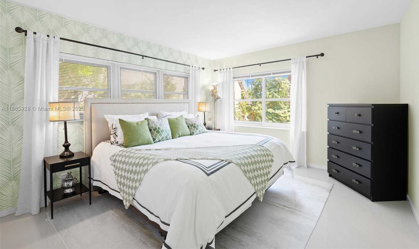 Small Image of 3073 HARBOUR DRIVE #15, Fort Lauderdale Number 19