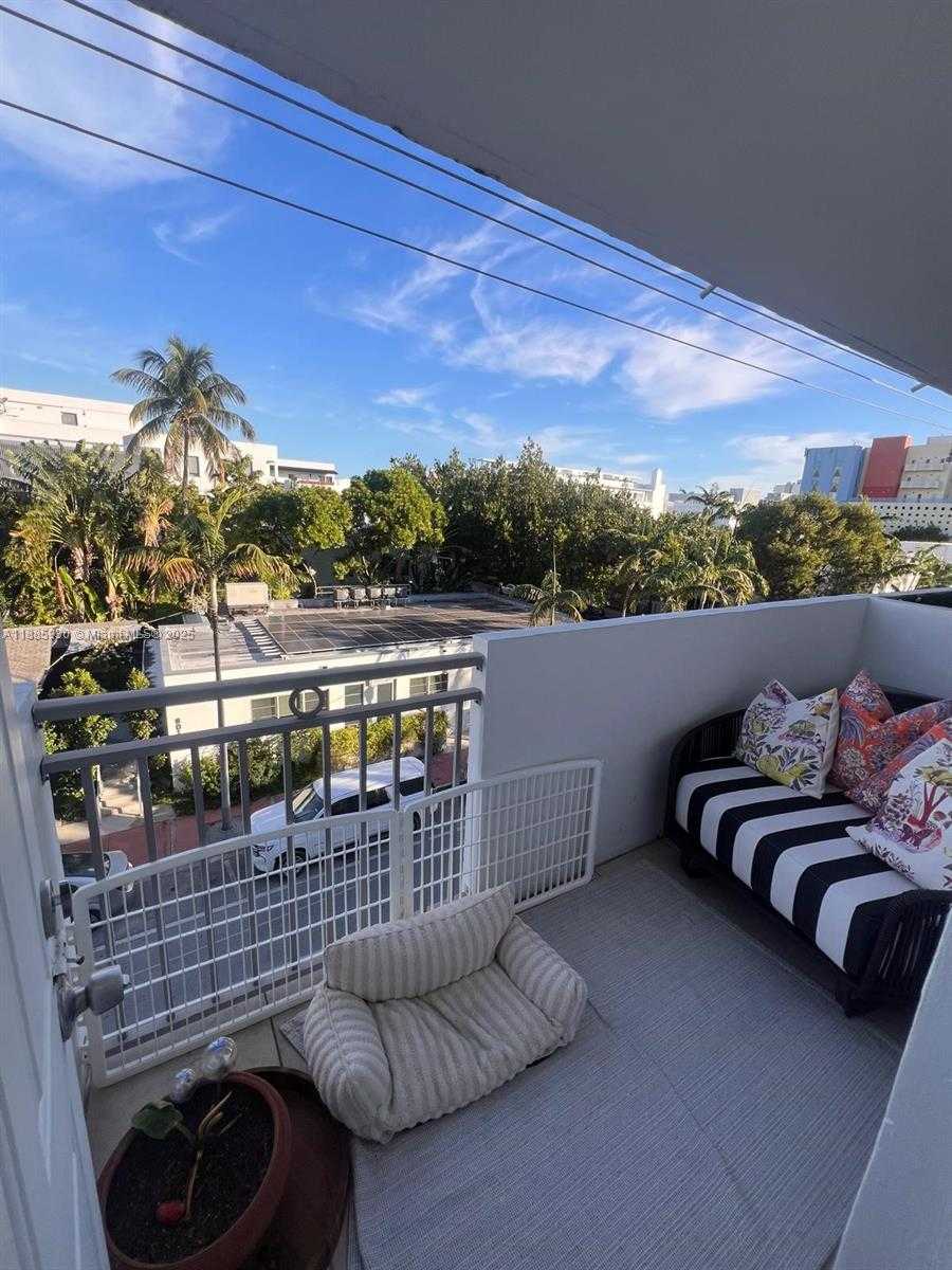 Small Image of 360 MERIDIAN AVE #4C, Miami Beach Number 10