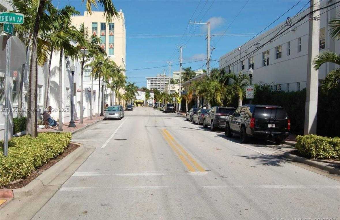 Small Image of 360 MERIDIAN AVE #4C, Miami Beach Number 2