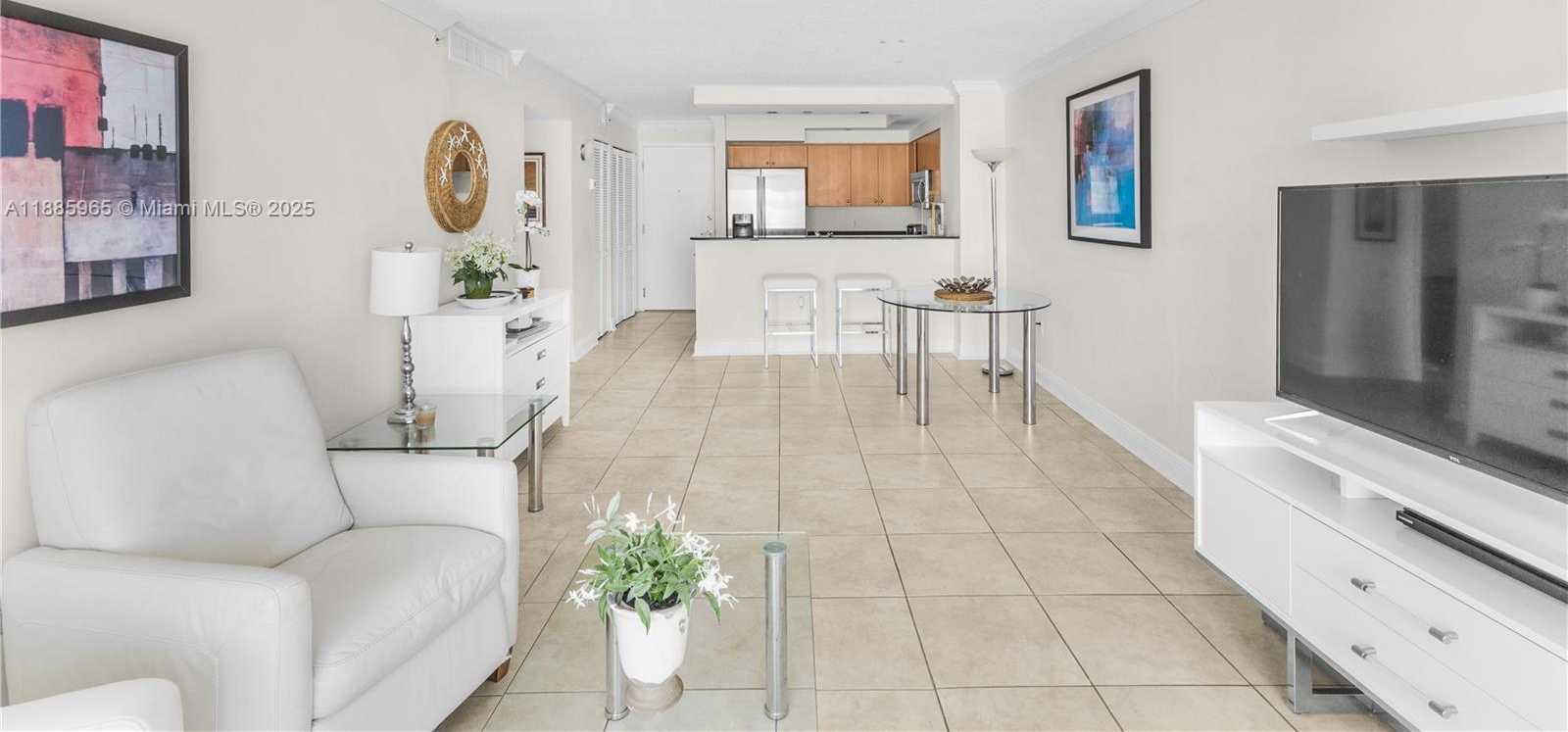 Small Image of 6917 COLLINS AVE #1505, Miami Beach Number 11