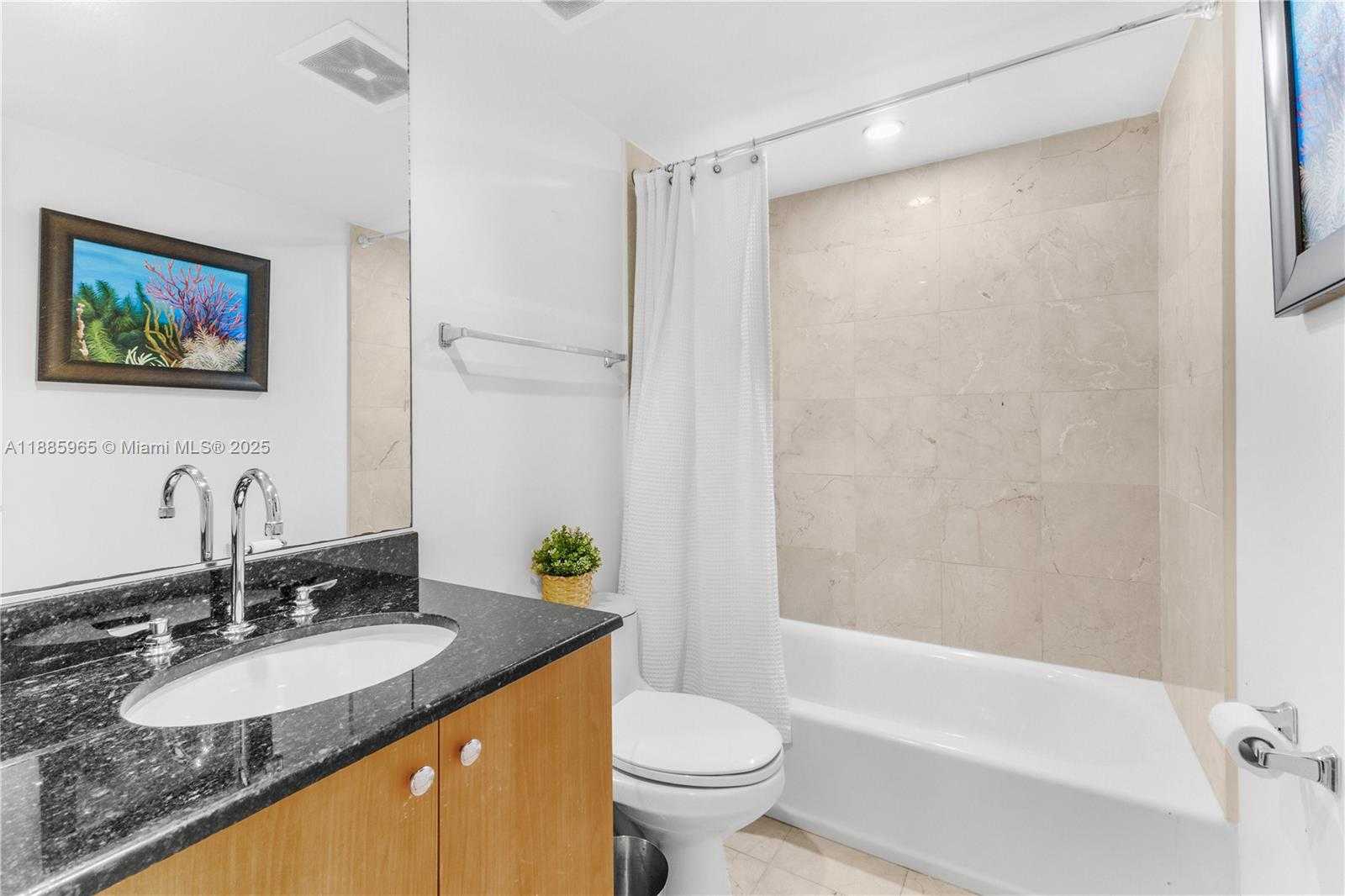 Small Image of 6917 COLLINS AVE #1505, Miami Beach Number 21