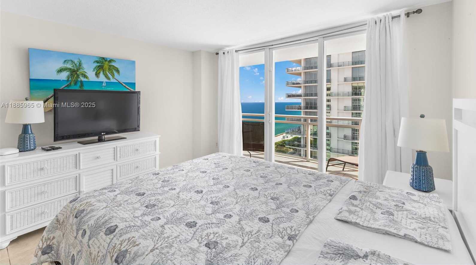 Small Image of 6917 COLLINS AVE #1505, Miami Beach Number 23