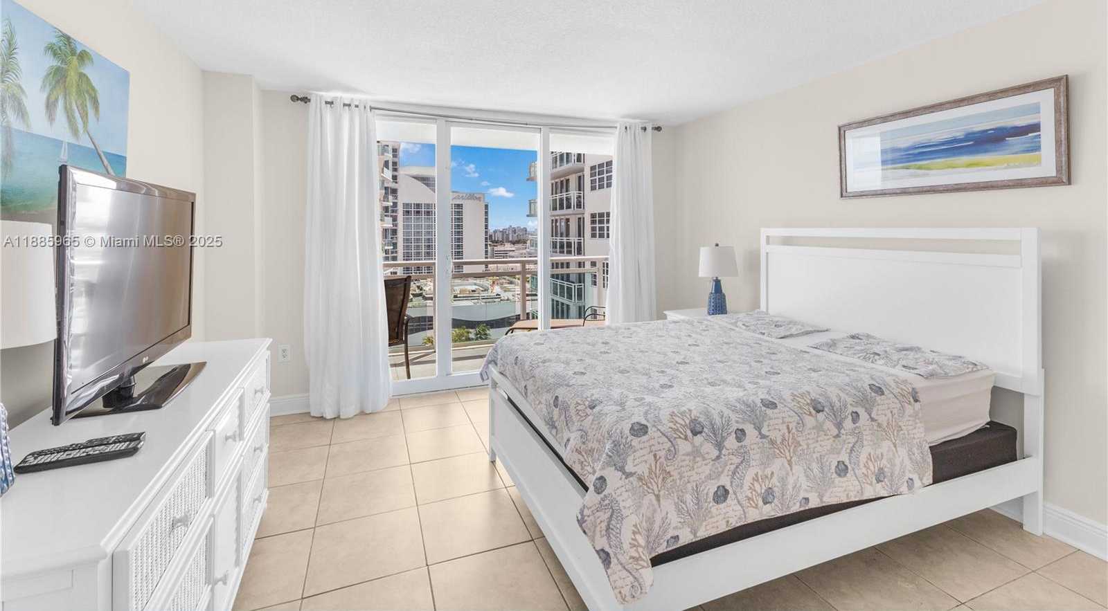 Small Image of 6917 COLLINS AVE #1505, Miami Beach Number 25