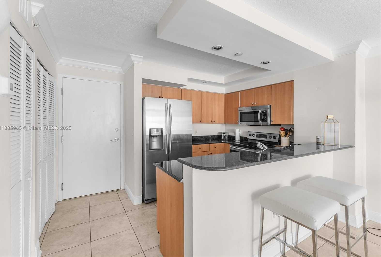 Small Image of 6917 COLLINS AVE #1505, Miami Beach Number 5