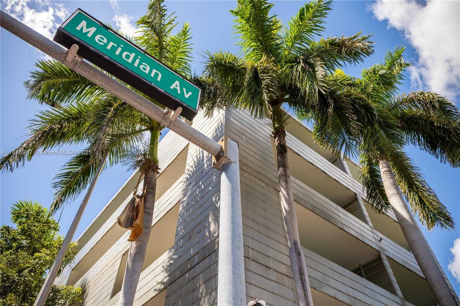 Small Image of 1700 MERIDIAN AVE #501, Miami Beach Number 10