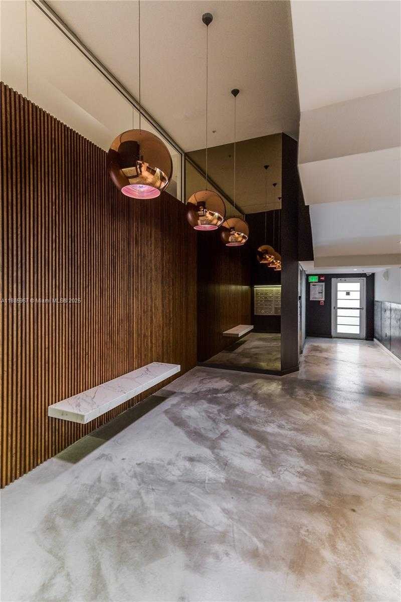 Small Image of 1700 MERIDIAN AVE #501, Miami Beach Number 15