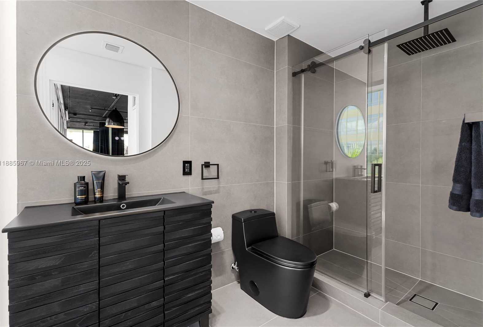 Small Image of 1700 MERIDIAN AVE #501, Miami Beach Number 27