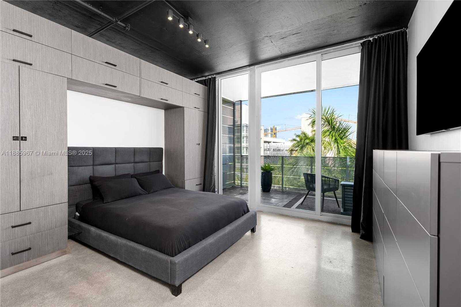 Small Image of 1700 MERIDIAN AVE #501, Miami Beach Number 35