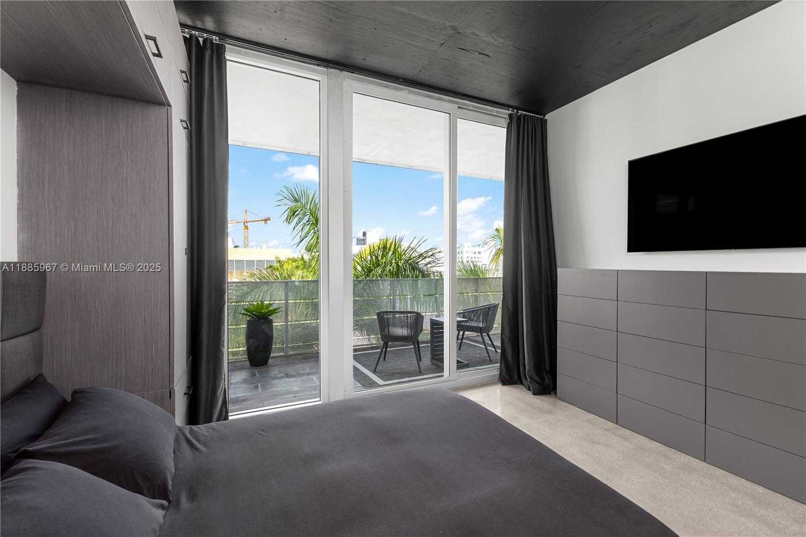 Small Image of 1700 MERIDIAN AVE #501, Miami Beach Number 39