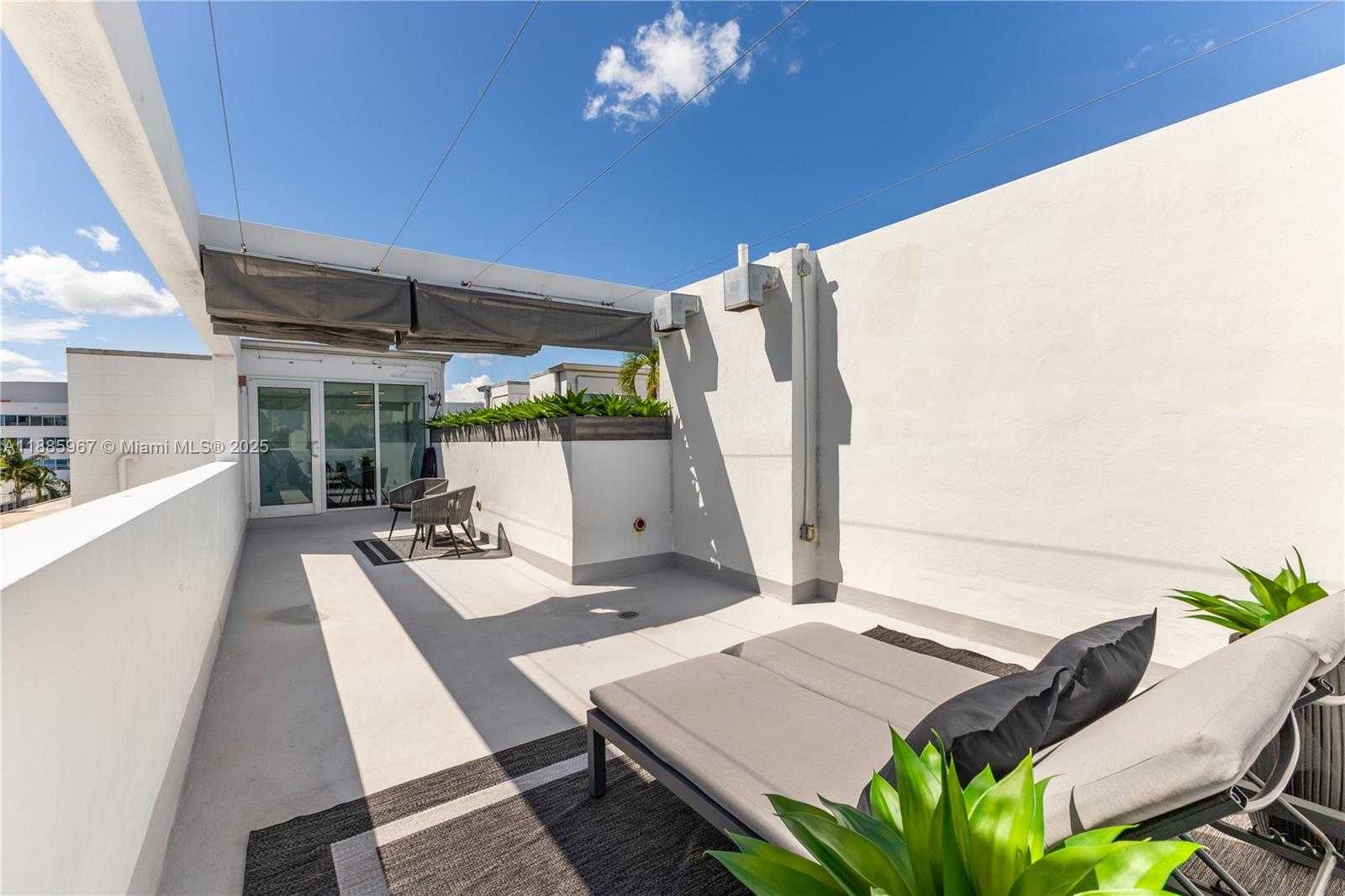Small Image of 1700 MERIDIAN AVE #501, Miami Beach Number 46