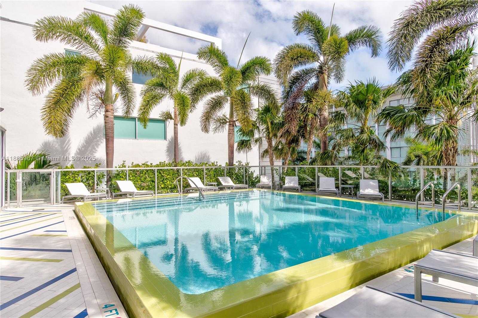 Small Image of 1700 MERIDIAN AVE #501, Miami Beach Number 53