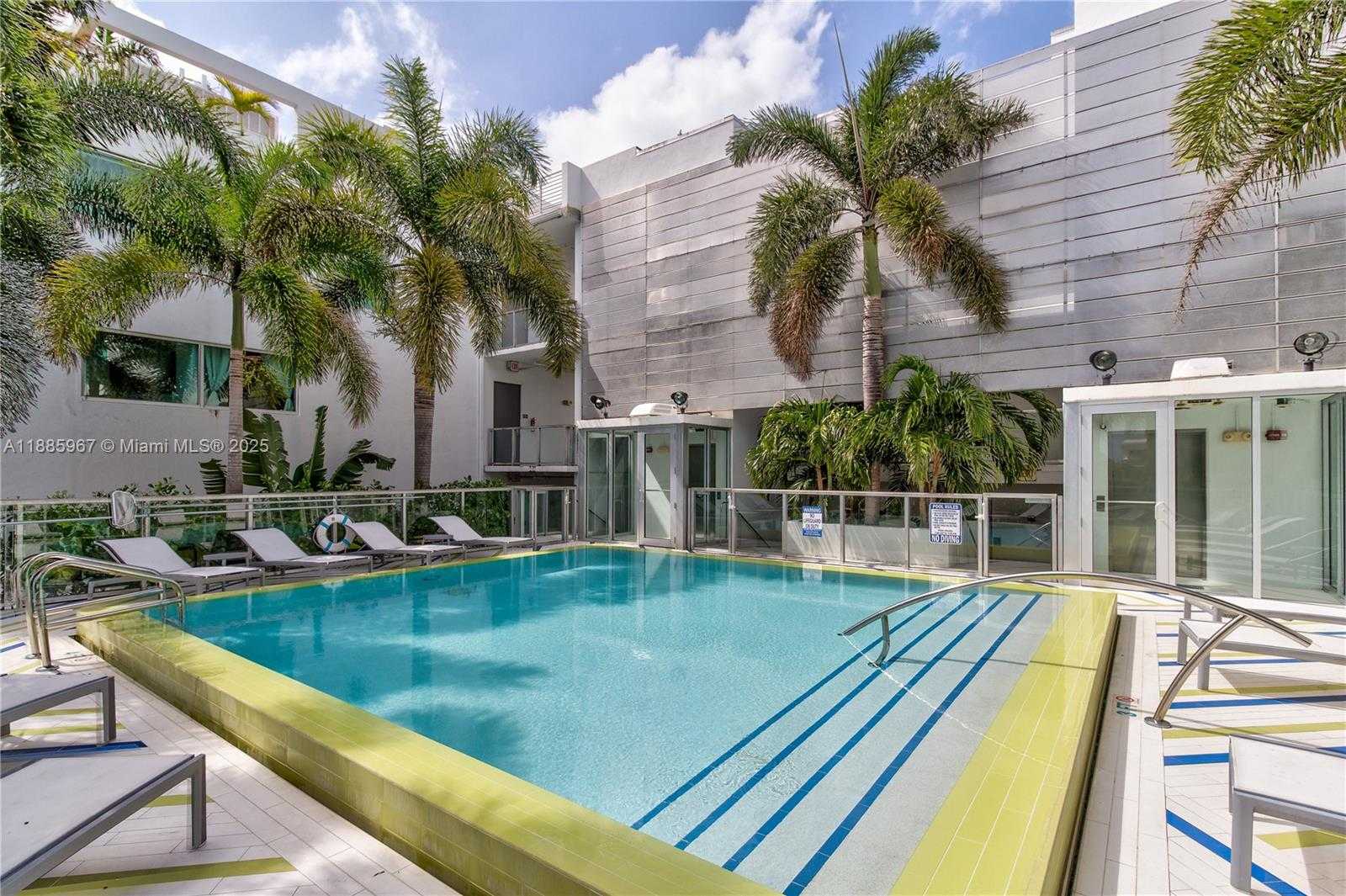 Small Image of 1700 MERIDIAN AVE #501, Miami Beach Number 55