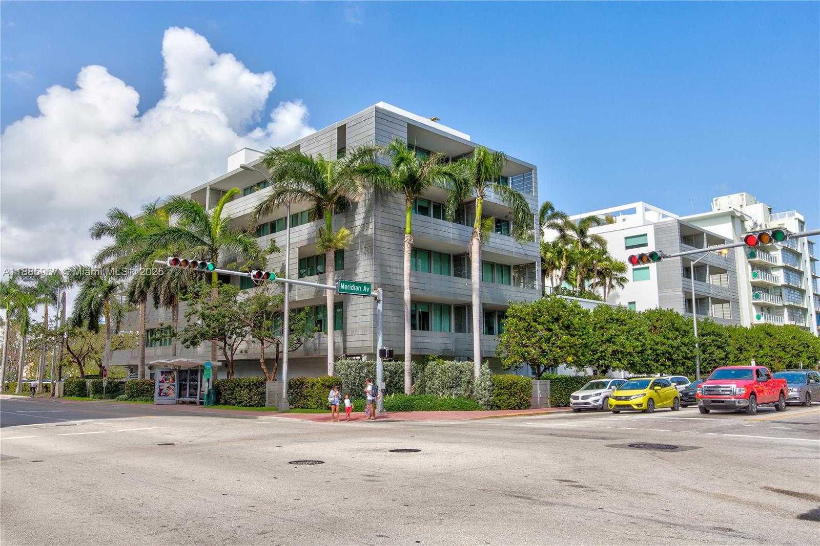 Small Image of 1700 MERIDIAN AVE #501, Miami Beach Number 9