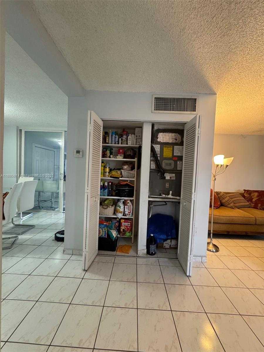 Small Image of 2410 SOUTH WEST 122ND CT #1, Miami Number 12