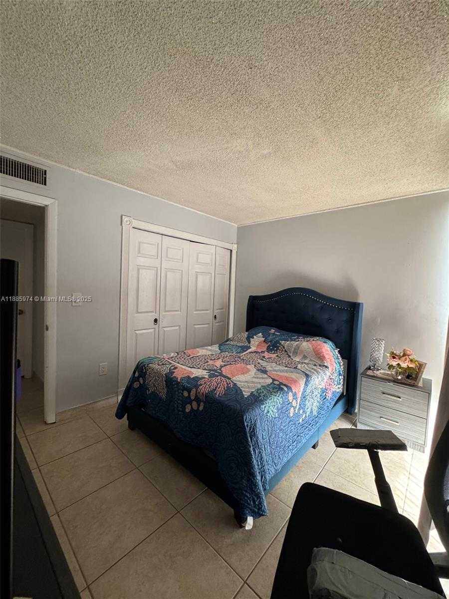 Small Image of 2410 SOUTH WEST 122ND CT #1, Miami Number 18