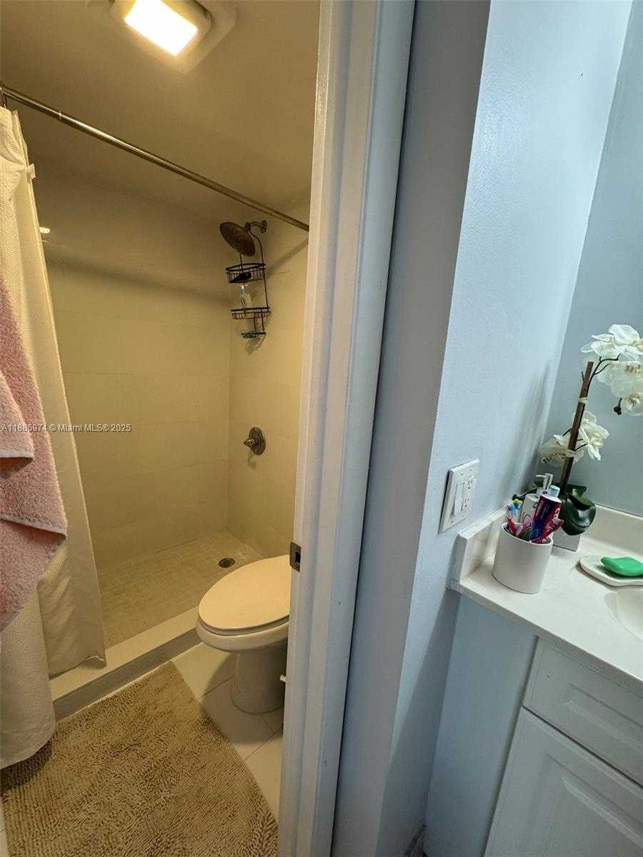 Small Image of 2410 SOUTH WEST 122ND CT #1, Miami Number 20