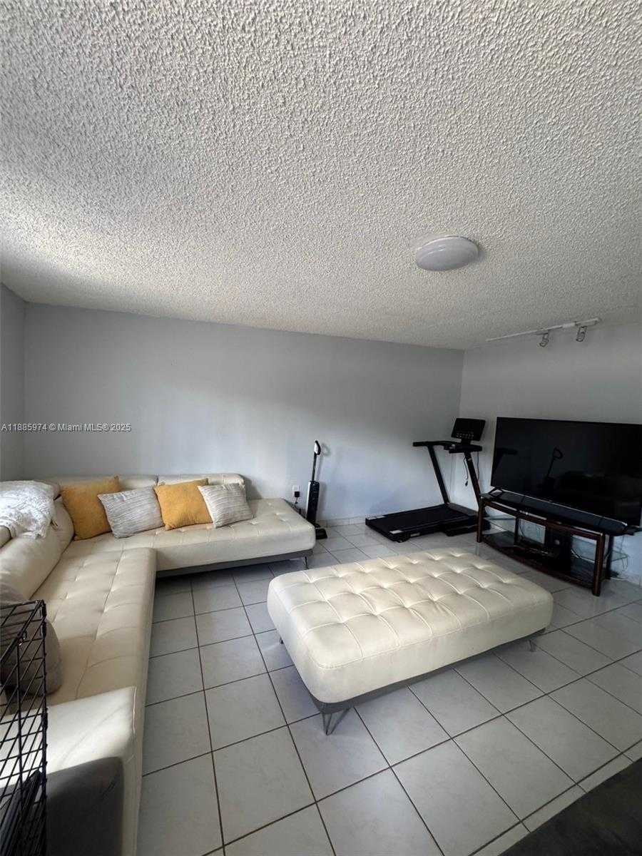 Small Image of 2410 SOUTH WEST 122ND CT #1, Miami Number 4