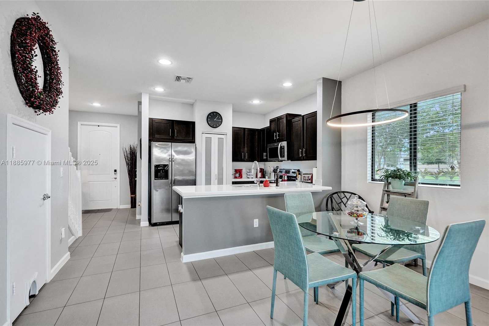 Small Image of 4204 NORTH DIXIE HWY #1, Oakland Park Number 14