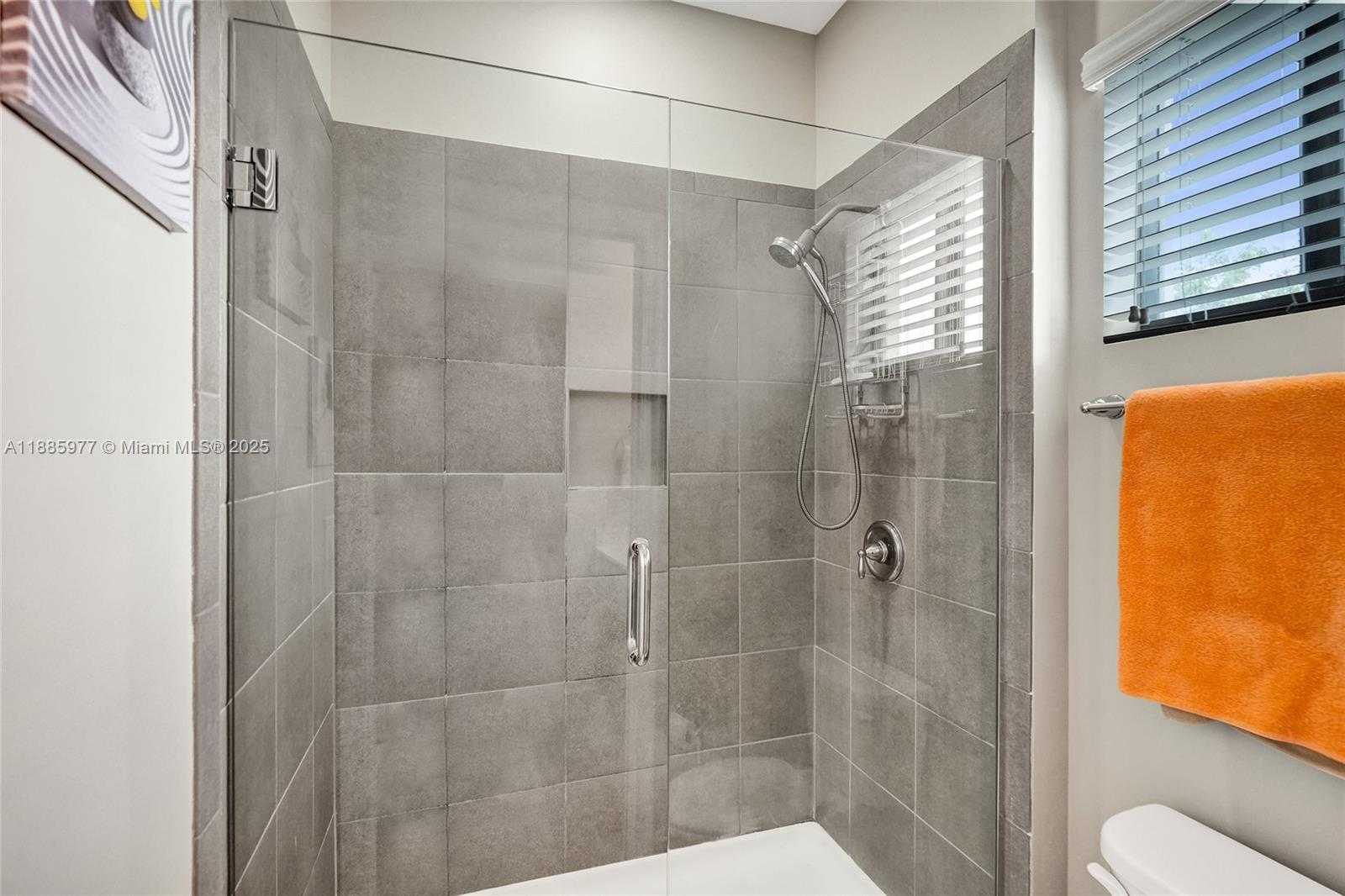 Small Image of 4204 NORTH DIXIE HWY #1, Oakland Park Number 37