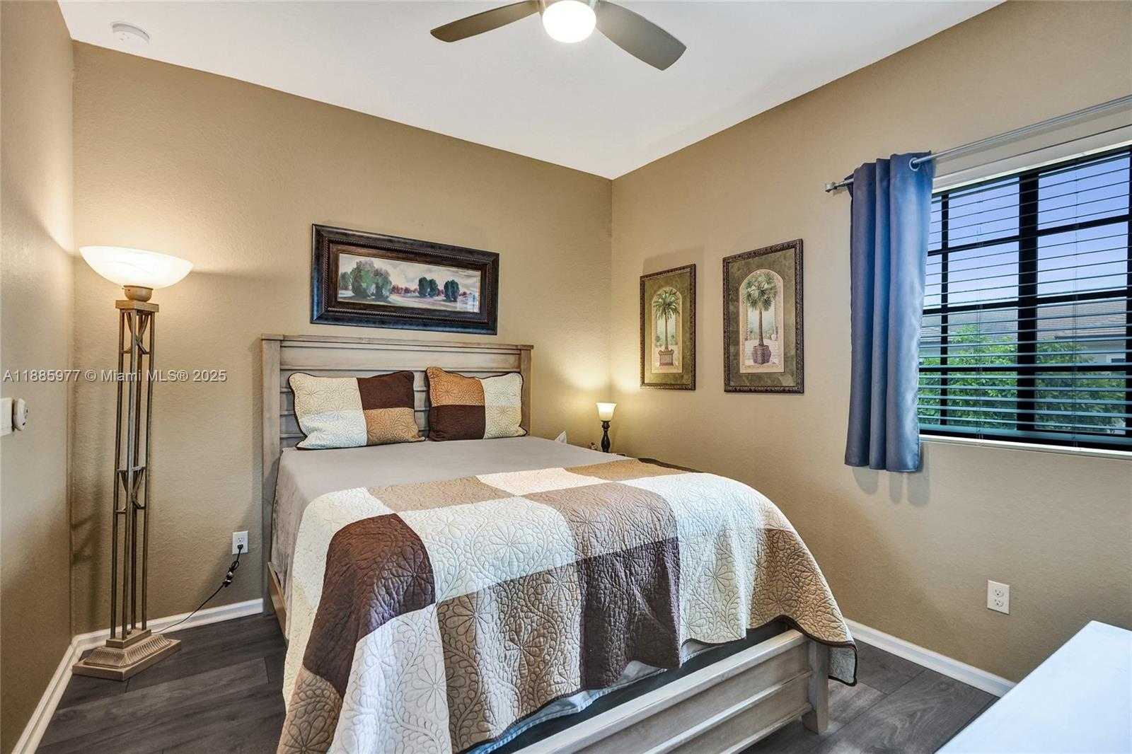 Small Image of 4204 NORTH DIXIE HWY #1, Oakland Park Number 41