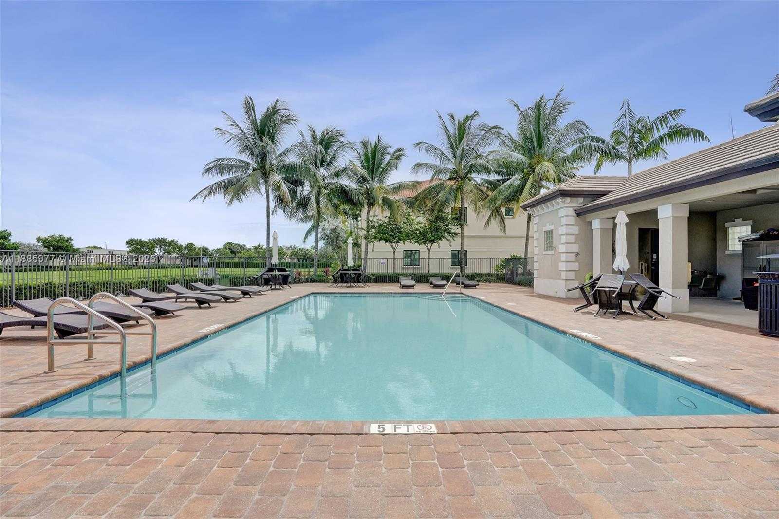 Small Image of 4204 NORTH DIXIE HWY #1, Oakland Park Number 51